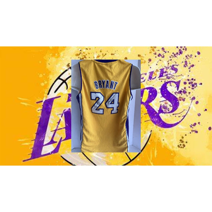 Los Angeles Lakers jersey Kobe Bryant "Mamba Out " inscribed & signed with proof