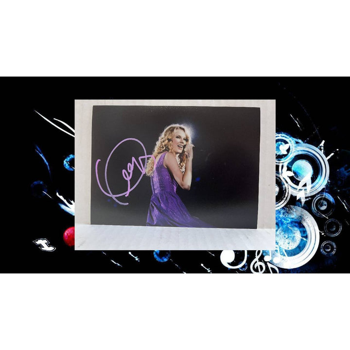 Taylor Swift 5x7 photo signed with proof