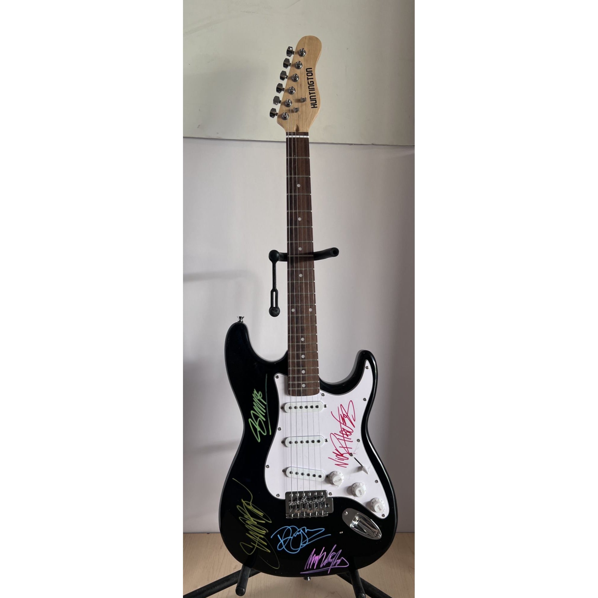 Simon Lebon Nick Rhodes John Taylor Andy Taylor Stratocaster full size electric guitar signed with proof