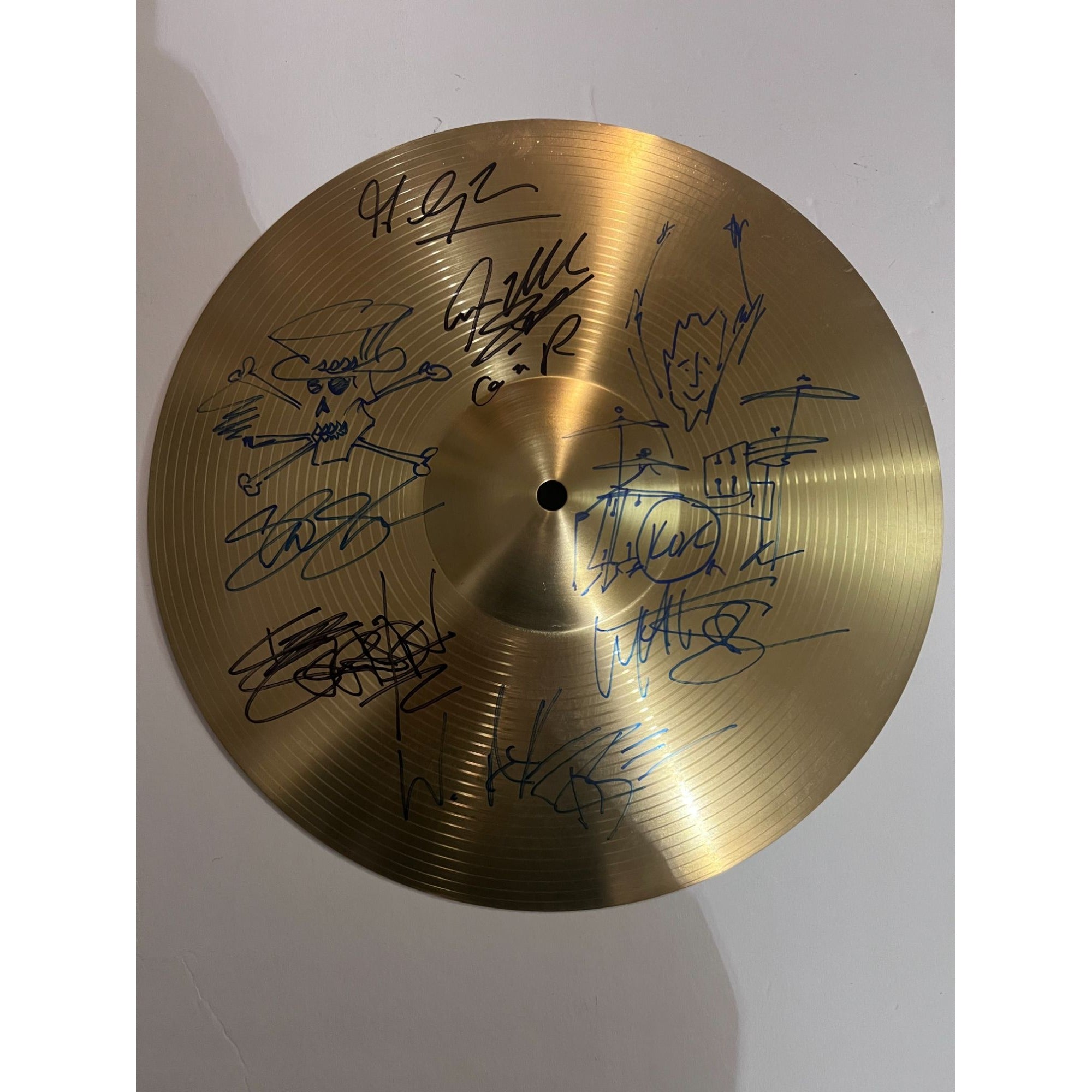Guns n' Roses Slash, Axl Rose, Duff, Steven Adler, Matt Sorum, Izzy Stradlin, Gilby Clark one-of-a-kind cymbal signed with proof