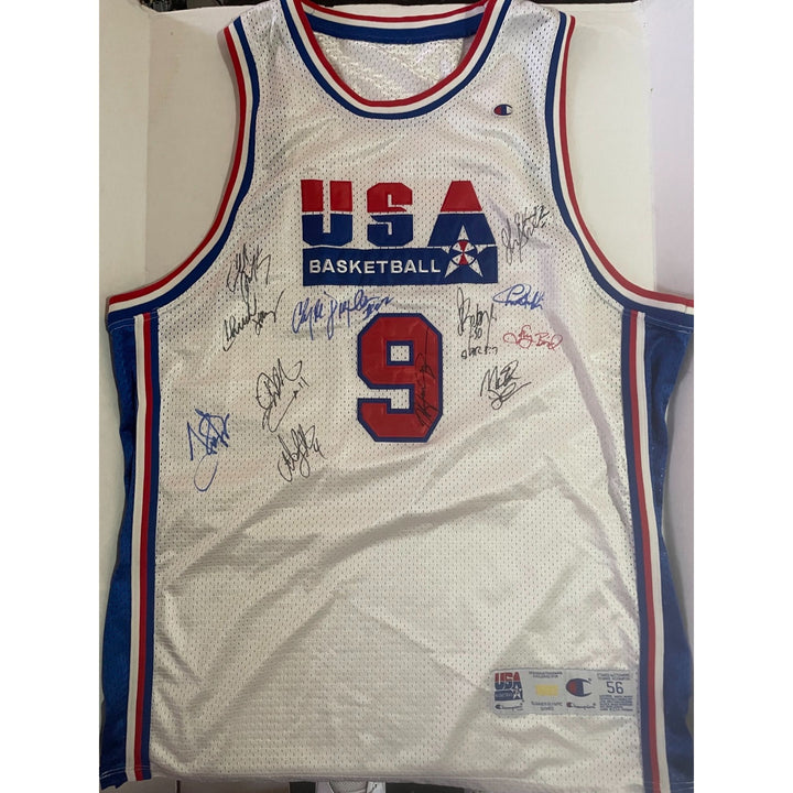 1992 USA Basketball the Dream Team signed jersey Michael Jordan, Scottie Pippen, Karl Malone, Chuck Daly, Magic Johnson signed  with proof
