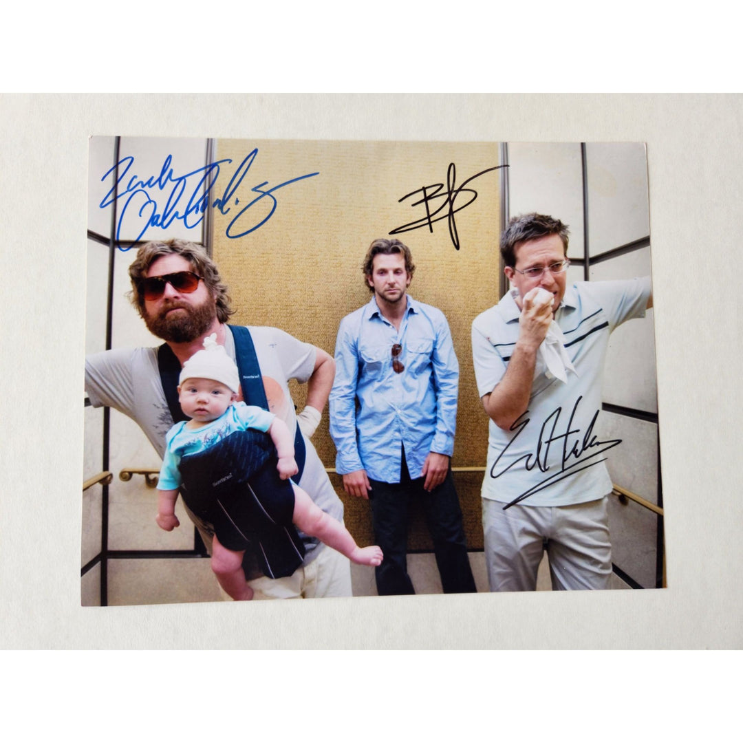 Hangover Zach Galifianakis "Allen" Bradley Cooper "Phil" Ed Helms "Stu" 8x10 photo signed with proo