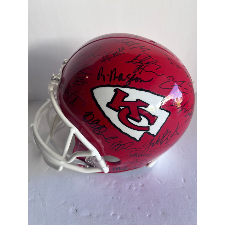 Kansas City Chiefs 2019 20 Super Bowl Riddell Speed replica helmet 40 + sigs Patrick Mahomes Travis Kelce Andy Reid Tyreek Hill team signed