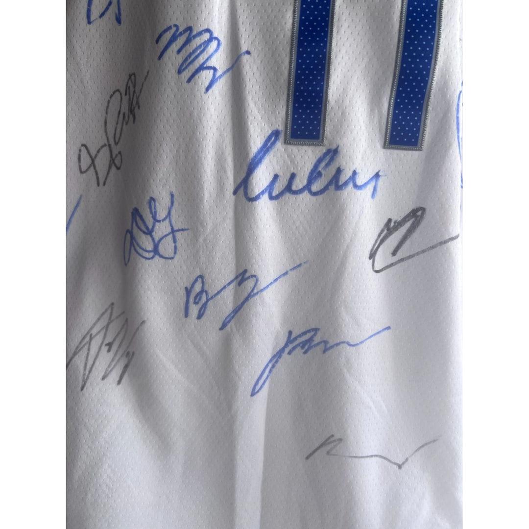 Dallas Mavericks Lua Doncic Kyrie Irving 2023- 2024 team signed jersey  with proof