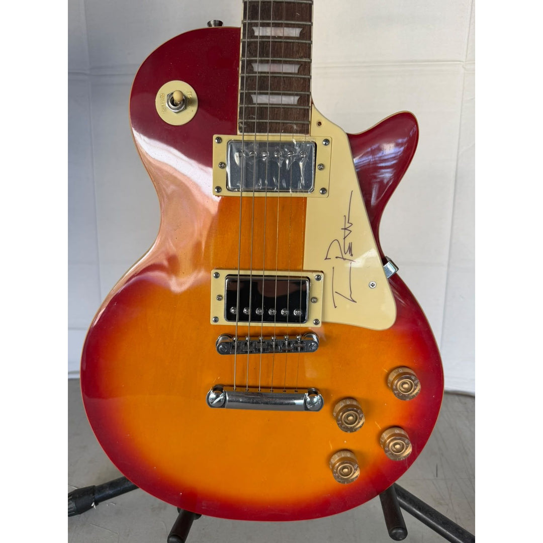 Tom Petty Les Paul vintage electric guitar signed with full provenance, photo proof and AI certification .