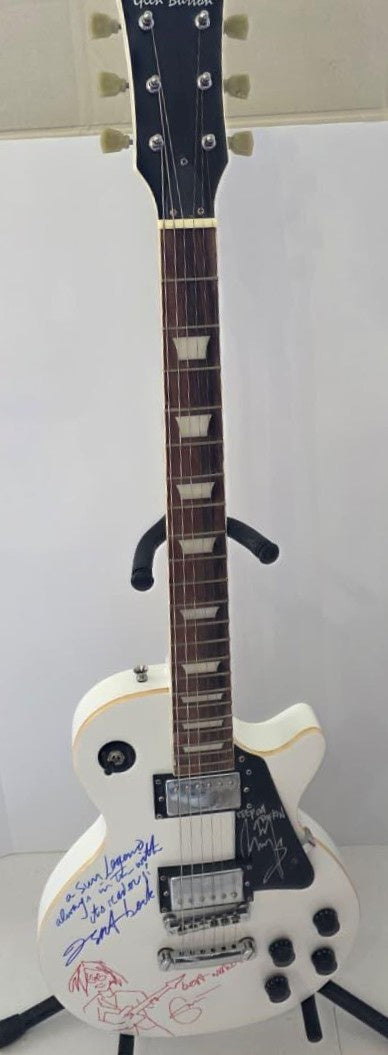 Jeff Beck (inscribed) Eric Clapton (sketch), Jimmy Page (Inscribed)  vintage White les paul electric guitar signed with photo proof and full provenance & CHAT GPT Authentication analysis - AA0926082 - image 2