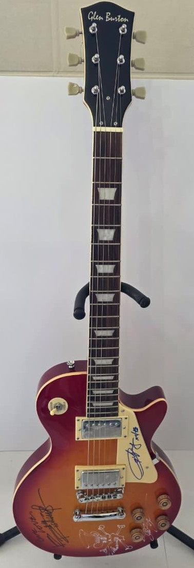 Slash with sketch, Angus Young and Keith Richards vintage Cherry les paul electric guitar signed with photo proof and full provenance & CHAT GPT Authentication analysis - AA0926080 - image 2
