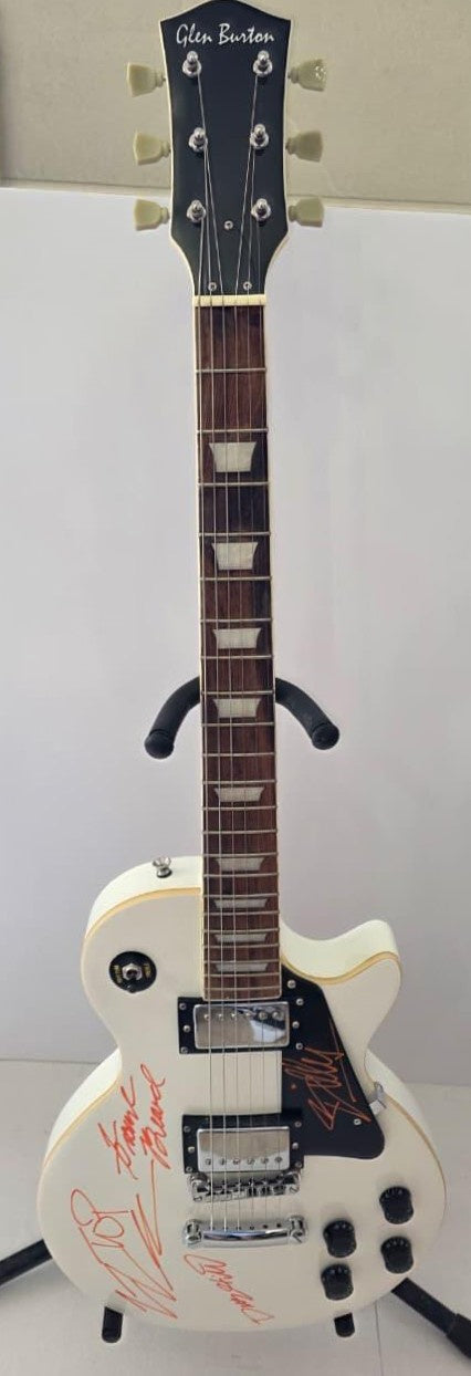 ZZ Top Billy Gibbons, Dusty Hill and Frank Beard vintage white les paul electric guitar signed with photo proof and full provenance & CHAT GPT Authentication analysis - AA0926068 - image 2