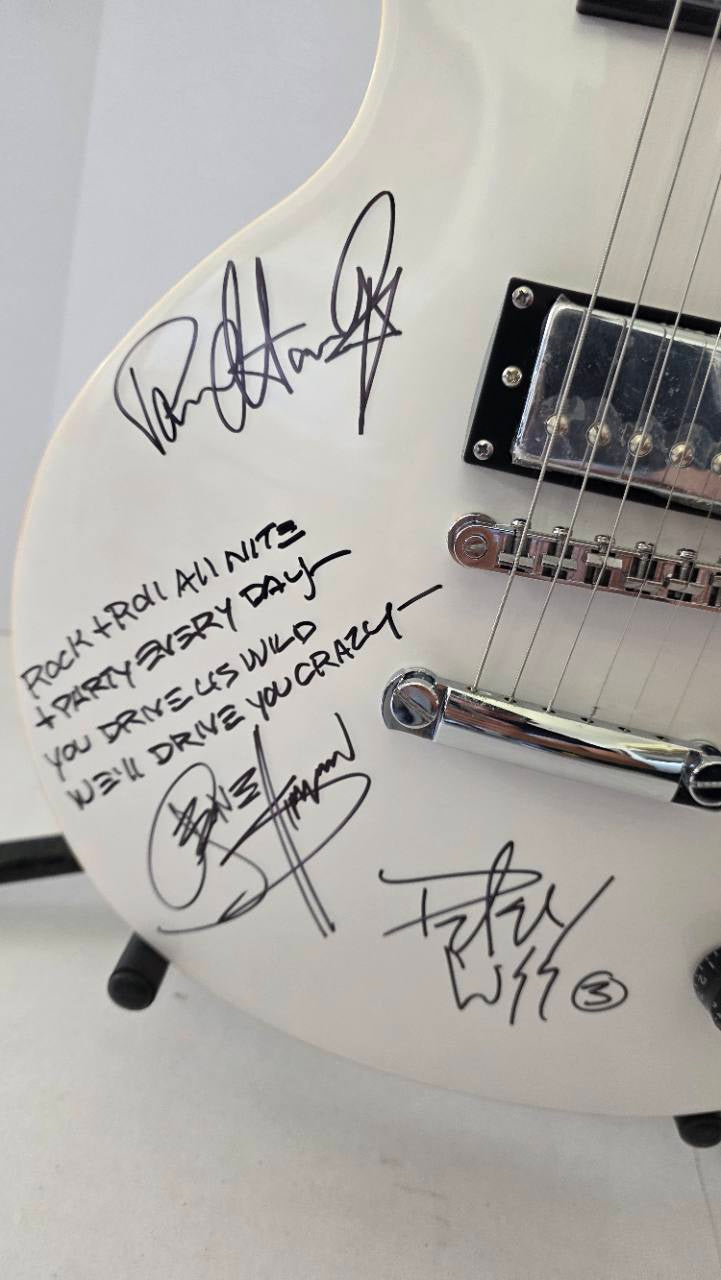 Kiss Gene Simmons, Peter Criss, Paul Stanley and Ace Frehley vintage white full size Glen Burton Les Paul-style electric guitar with inscription signed with proof and full provenance & CHAT GPT Authentication analysis - AA0926076 - image 2