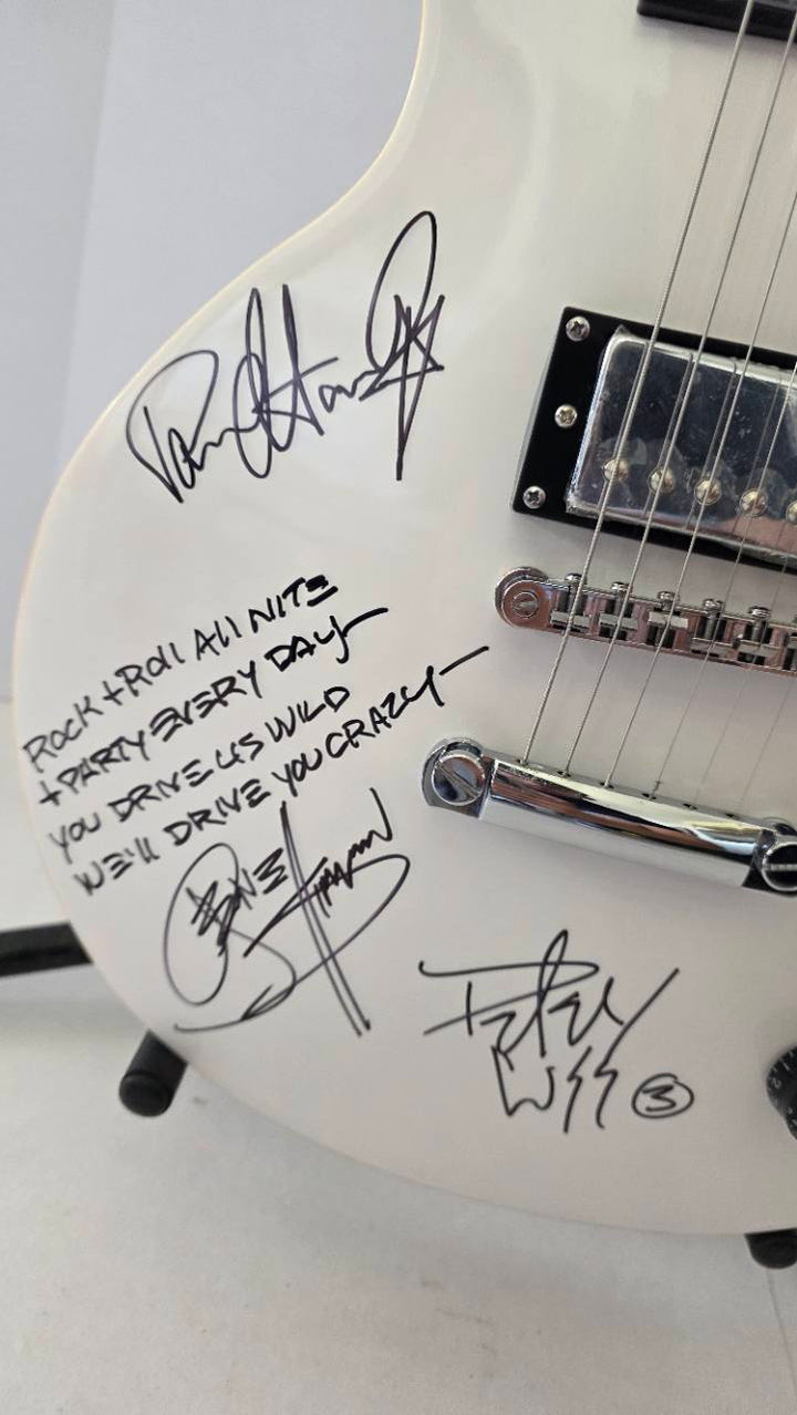 Kiss Gene Simmons, Peter Criss, Paul Stanley and Ace Frehley vintage white full size Glen Burton Les Paul-style electric guitar with inscription signed with proof and full provenance & CHAT GPT Authentication analysis - AA0926076 - image 2