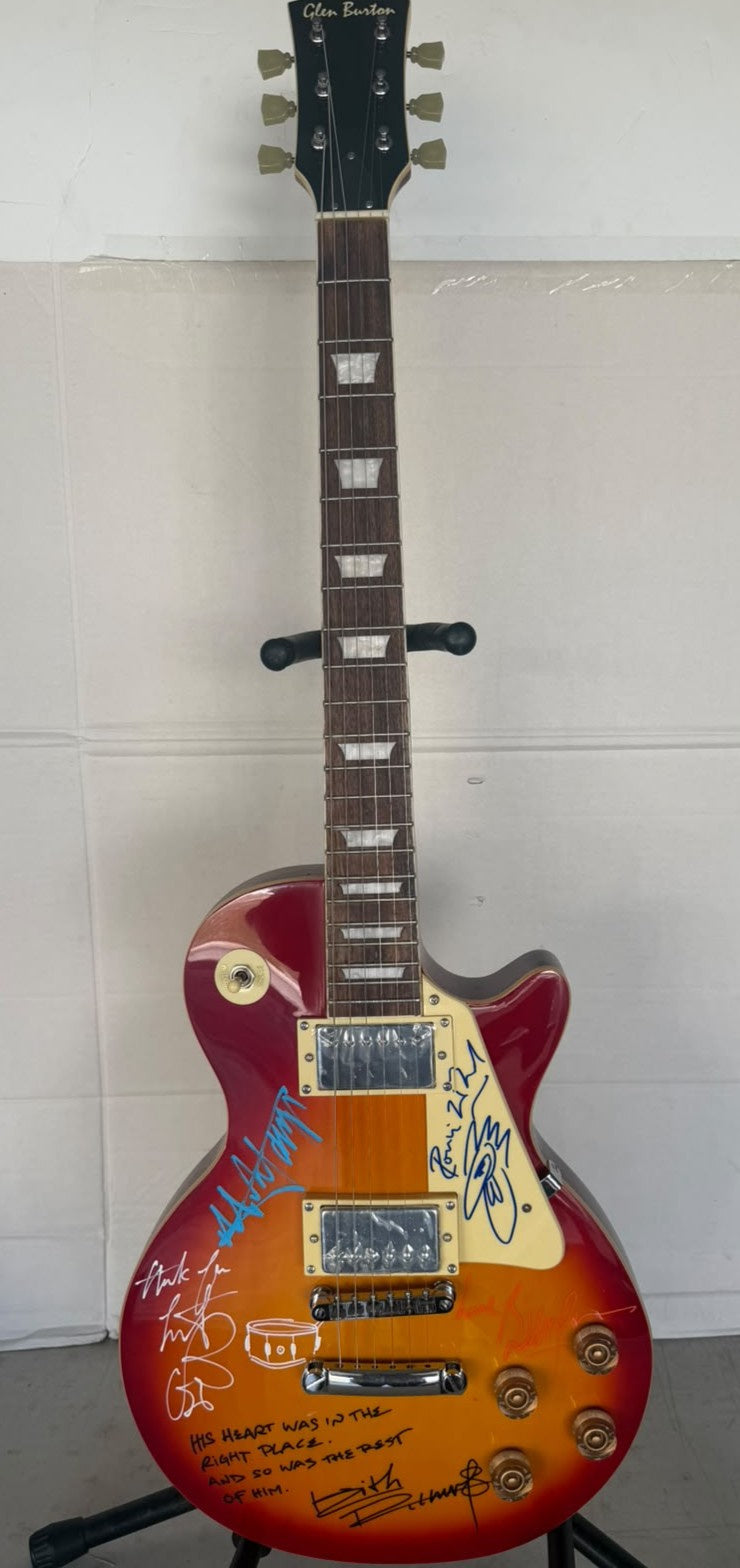 Rolling Stones Mick Jagger, Keith Richards, Bill Wyman, Charlie Watts & Ronnie Wood cherry les paul electric guitar signed with photo proof and full provenance & CHAT GPT Authentication analysis - AA09260246 - image 2