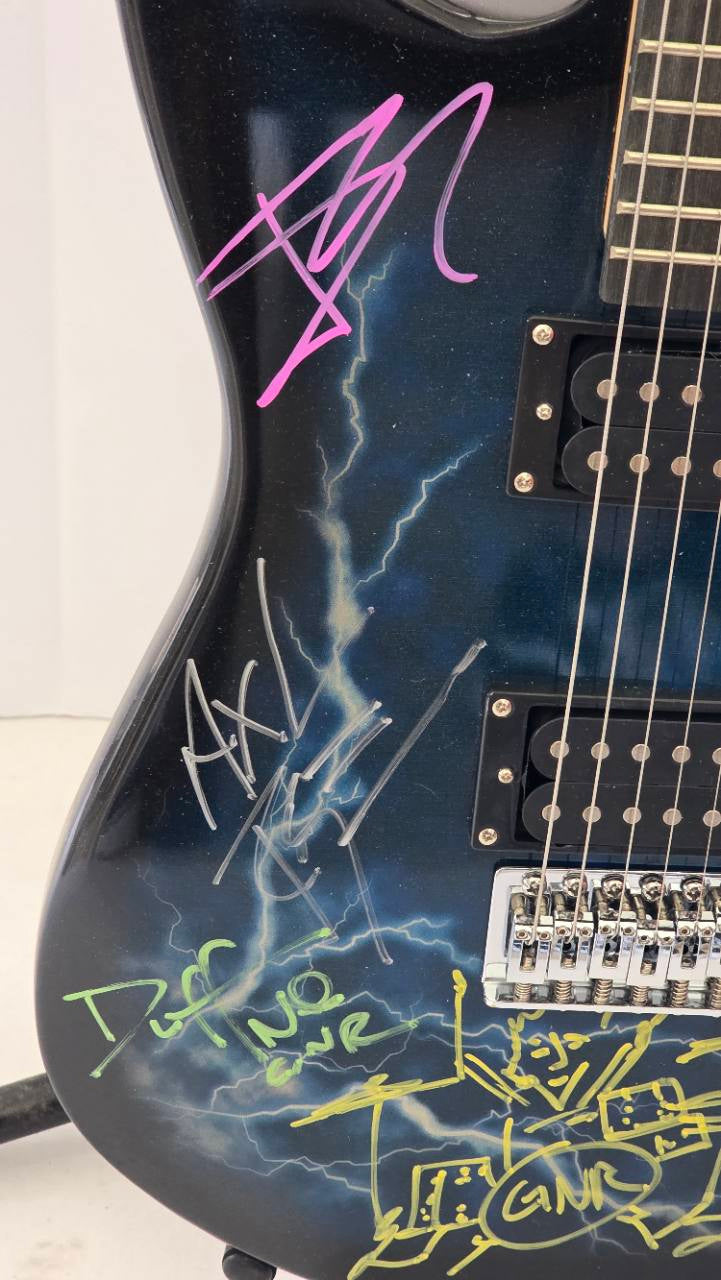 Guns N' Roses Axl Rose, Izzy Stradlin, Duff McKagan and Matt Sorum full size Lightning electric guitar signed with proof and full provenance & CHAT GPT Authentication analysis - AA09260177 - image 2