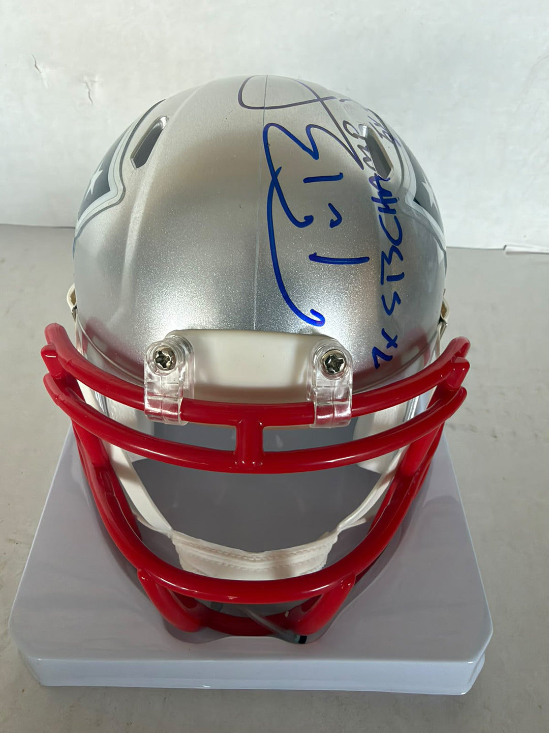 New England Patriots Tom Brady mini helmet signed with photo proof full provenance & CHAT GPT Authentication analysis - AA09260244 - image 3