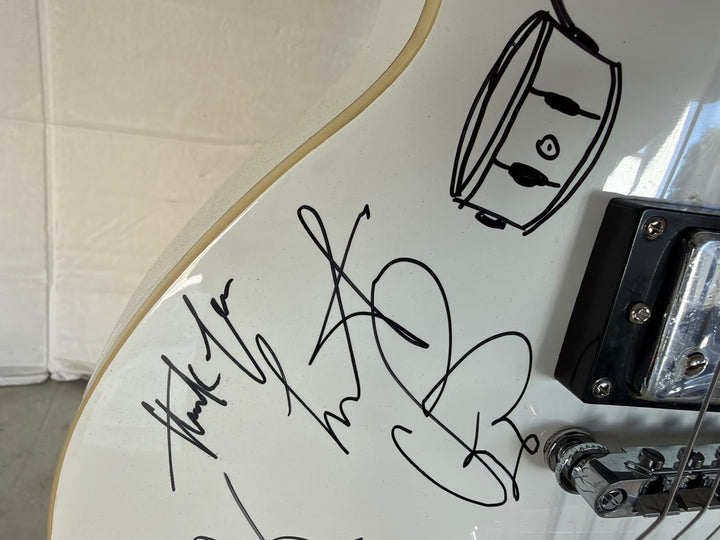 Rolling Stones Mick Jagger, Keith Richards, Bill Wyman, Charlie Watts & Ronnie Wood white les paul electric guitar signed with photo proof and full provenance & CHAT GPT Authentication analysis - AA09260258 - image 3