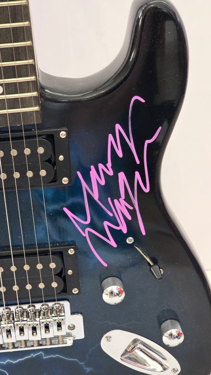 Marilyn Manson and Twiggy Ramirez full size Lightning electric guitar signed with proof and full provenance & CHAT GPT Authentication analysis - AA09260180 - image 3