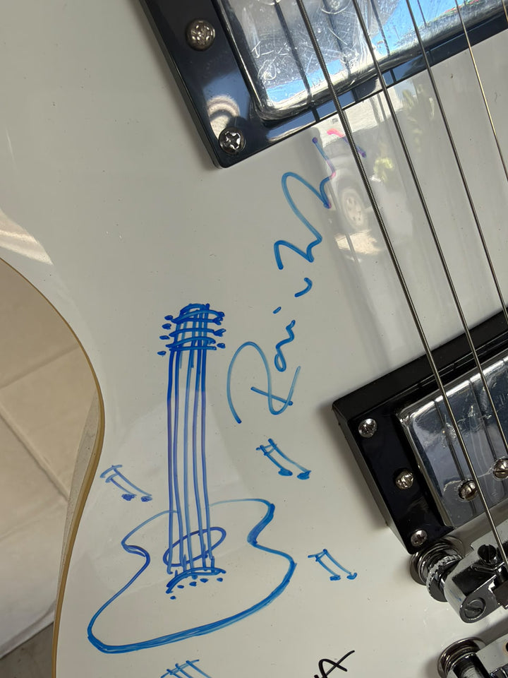 Rolling Stones Mick Jagger, Keith Richards, Bill Wyman, Charlie Watts & Ronnie Wood white vintage les paul signed with photo proof and full provenance & CHAT GPT Authentication analysis - AA09260257 - image 3