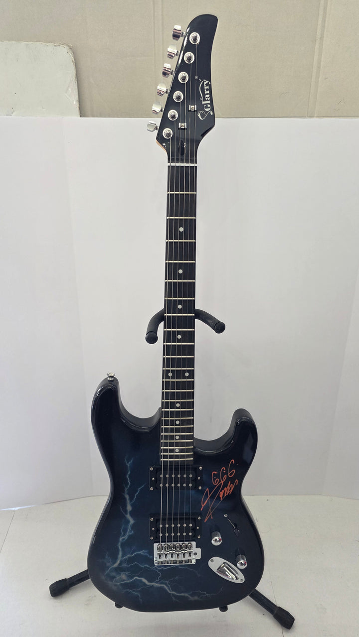 Rob Zombie full size black Lightning electric guitar signed with proof and full provenance & CHAT GPT Authentication analysis - AA09260182 - image 3