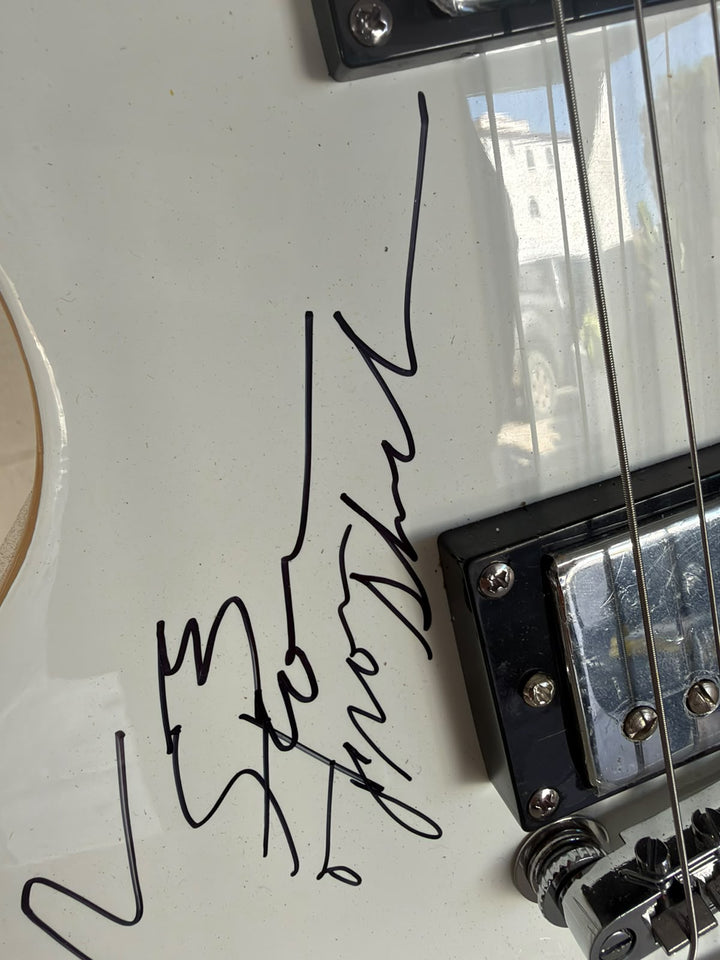 Boston Barry Goudreau, Brad Delp, Tom Scholz, Sib Hashian and Fran Sheehan vintage les paul signed with full provenance & CHAT GPT Authentication analysis - AA09260256 - image 3