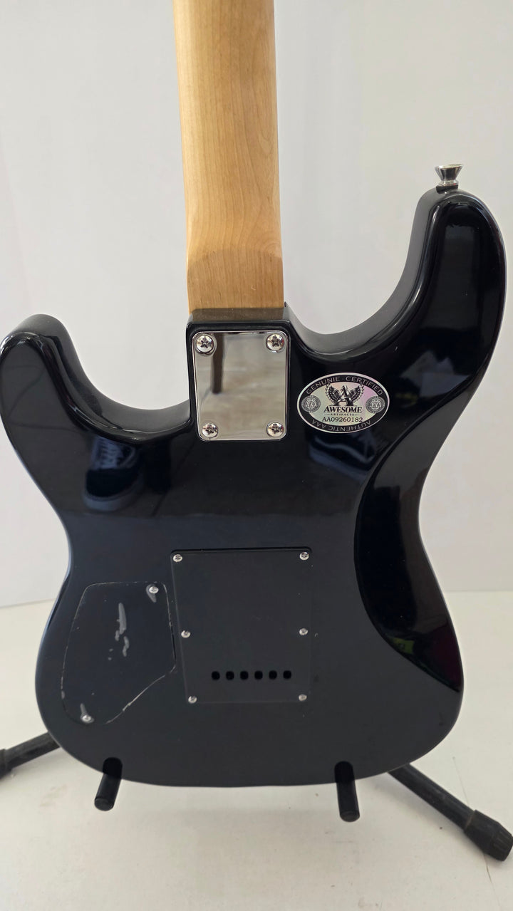 Rob Zombie full size black Lightning electric guitar signed with proof and full provenance & CHAT GPT Authentication analysis - AA09260182 - image 4