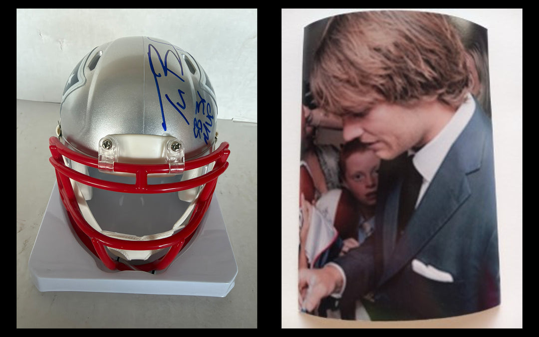 New England Patriots Tom Brady mini helmet signed with photo proof full provenance & CHAT GPT Authentication analysis - AA09260239 - image 4