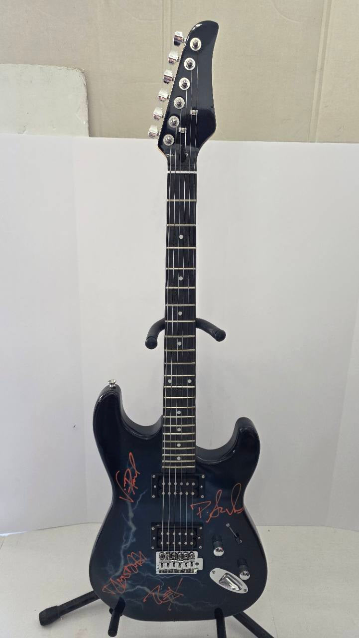 Pantera Dimebag Darrell Abbott, Vinnie Paul, Phil Anselmo and Rex Brown full size Lightning electric guitar signed with proof and full provenance & CHAT GPT Authentication analysis - AA09260178 - image 4