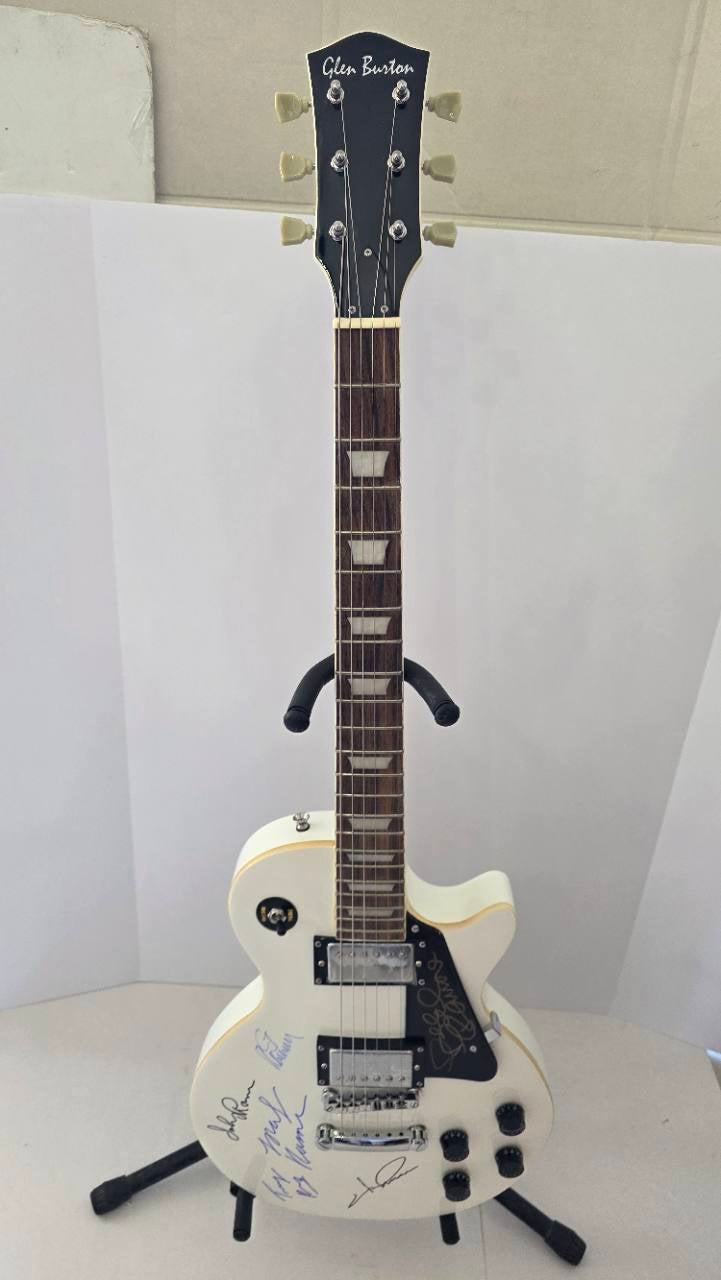 The Ramones Joey Ramone, Johnny Ramone, Dee Dee Ramone, Marky Ramone, C.J. Ramone and Tommy Ramone vintage white full size Glen Burton Les Paul-style electric guitar signed with proof and full provenance & CHAT GPT Authentication analysis - AA0926070 - image 4