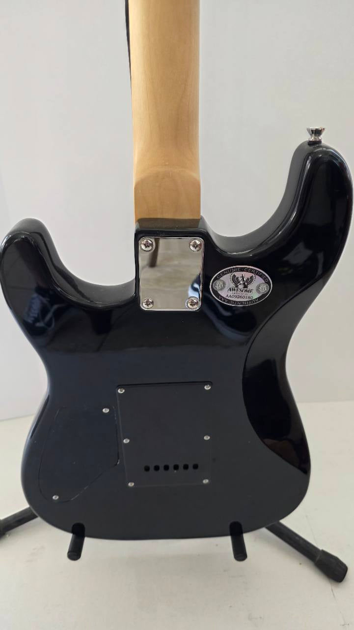 Marilyn Manson and Twiggy Ramirez full size Lightning electric guitar signed with proof and full provenance & CHAT GPT Authentication analysis - AA09260180 - image 5
