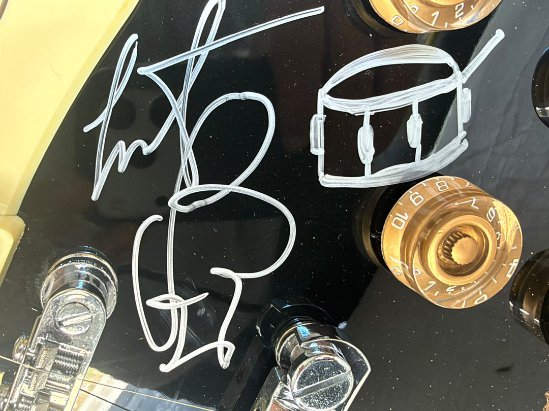 Rolling Stones Mick Jagger, Keith Richards, Bill Wyman, Charlie Watts & Ronnie Wood black vintage les paul signed with photo proof and full provenance & CHAT GPT Authentication analysis - AA09260255 - image 5