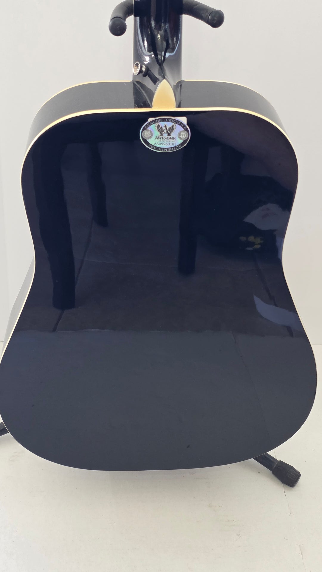 Jimmy Buffett signed acoustic guitar with sketch with photo proof and full provenance & CHAT GPT Authentication analysis - AA09260183 - image 5