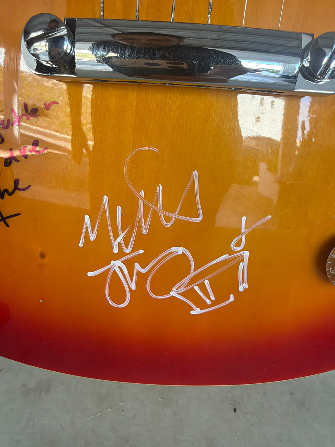 The Smiths Morrisey with sketch and lyrics, Johnny Marr, Andy Rourke, Mike Joyce vintage cherry les paul electric guitar signed with photo proof and full provenance & CHAT GPT Authentication analysis - AA09260250 - image 6