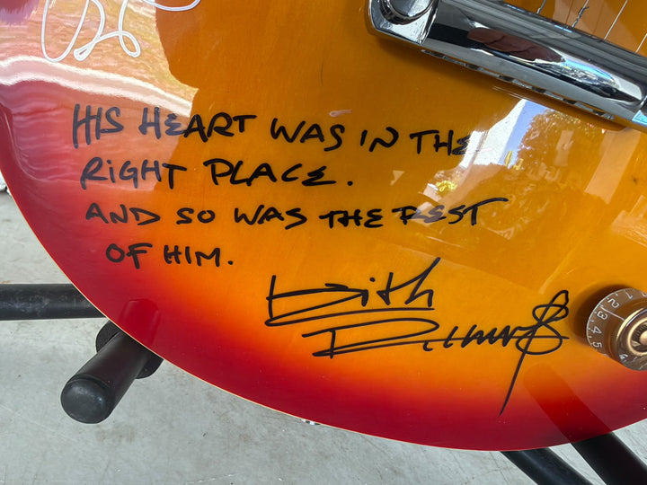 Rolling Stones Mick Jagger, Keith Richards, Bill Wyman, Charlie Watts & Ronnie Wood cherry les paul electric guitar signed with photo proof and full provenance & CHAT GPT Authentication analysis - AA09260246 - image 7
