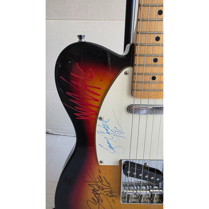 Alice N' Chains Mike Starr Layne Staley Jerry Cantrell Sean Kinney stratocaster electric guitar signed with proof.