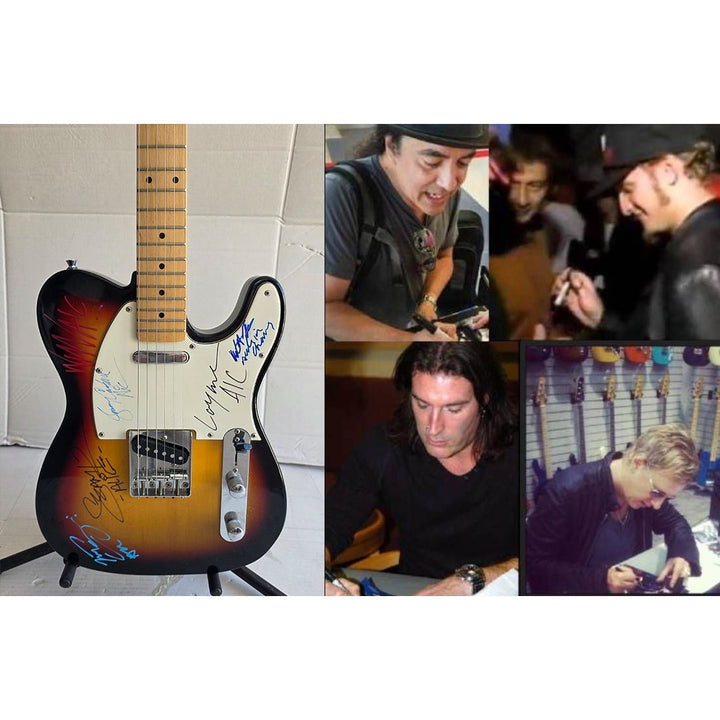 Alice N' Chains Mike Starr Layne Staley Jerry Cantrell Sean Kinney stratocaster electric guitar signed with proof.