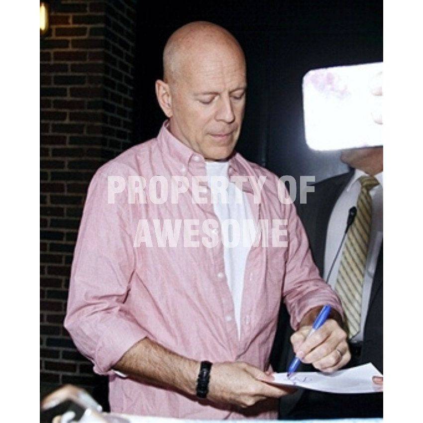 Bruce Willis The Expendables 5 x 7 photo signed with proof