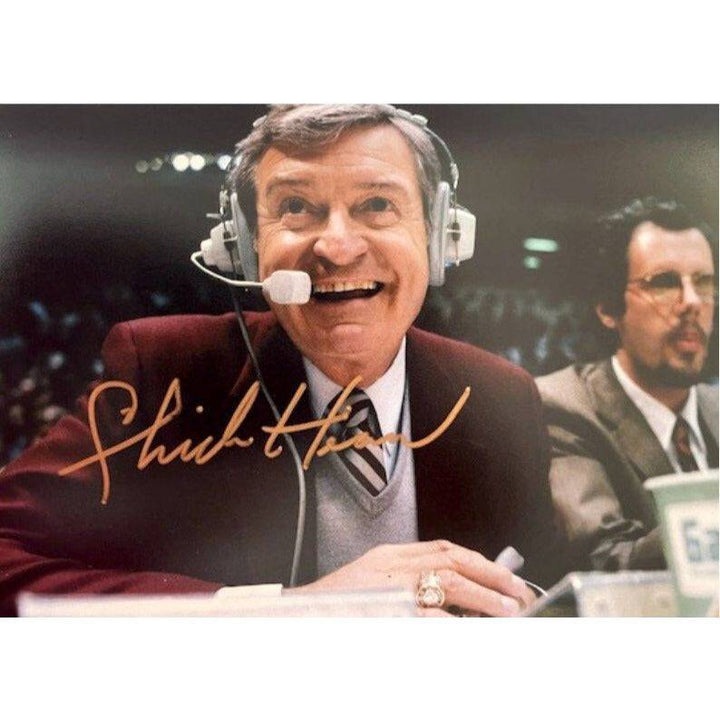 Chick Hearn Los Angeles Lakers 5 x 7 photo signed with proof