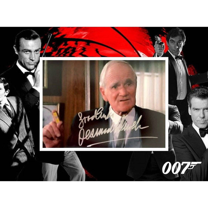 Desmond Llewelyn Q James Bond 5 x 7 photo signed