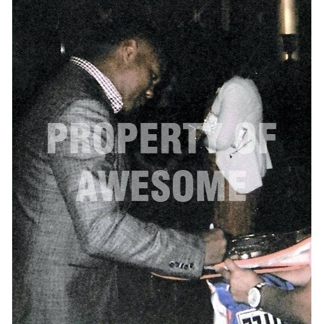 Felix Tito Trinidad 5 x 7 photo signed with proof