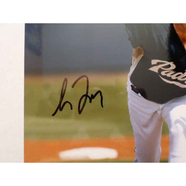 Greg Maddux signed 8 x 10 - Awesome Artifacts 