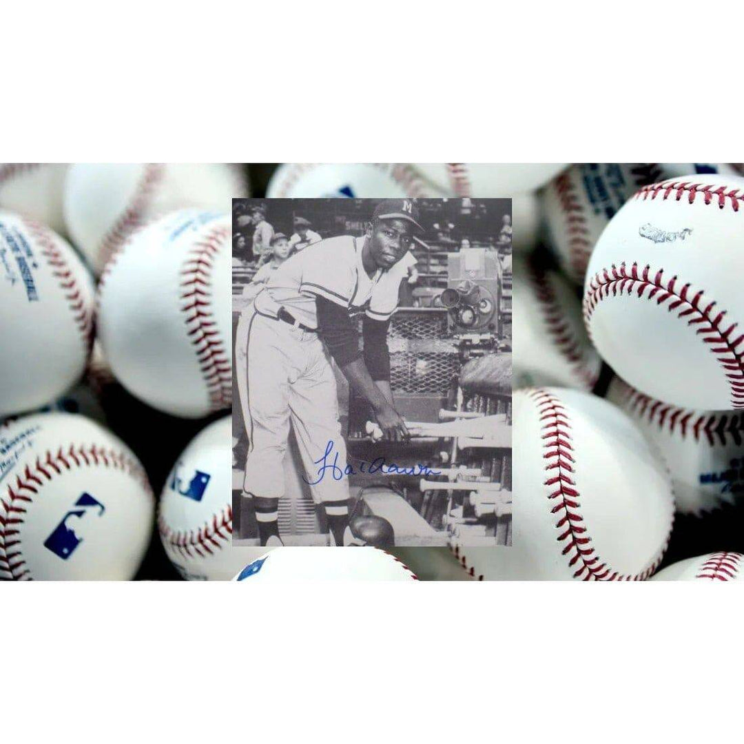 Hank Aaron 8 x 10 signed photo - Awesome Artifacts 