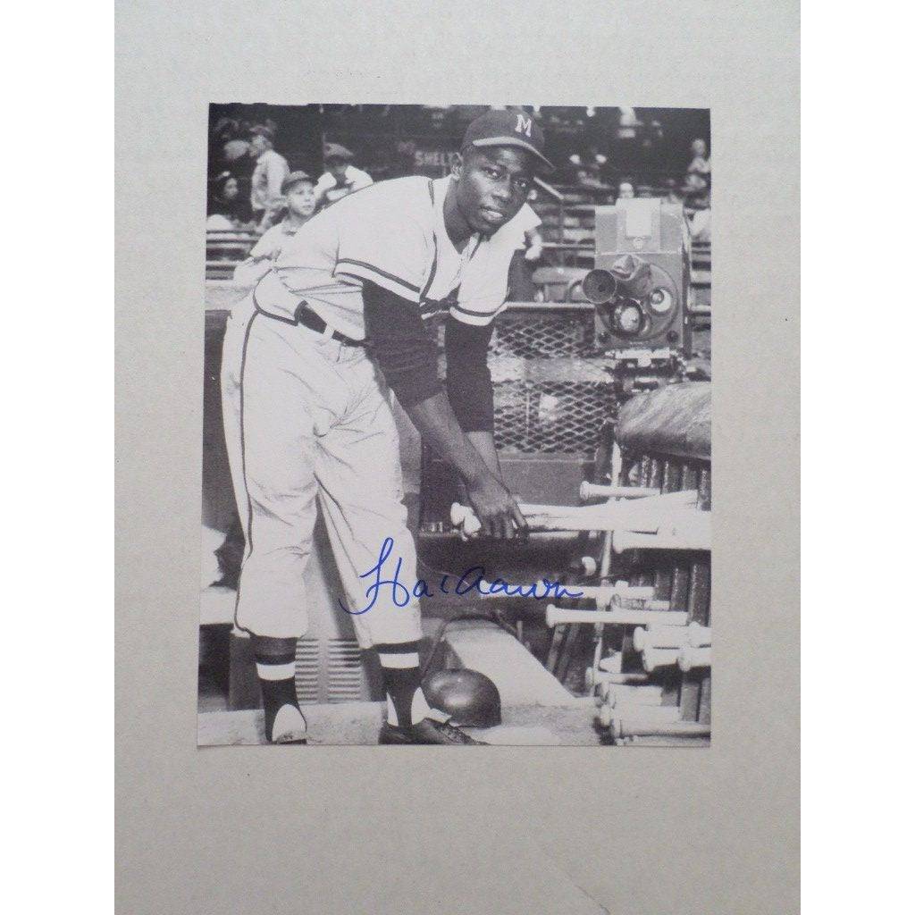 Hank Aaron 8 x 10 signed photo - Awesome Artifacts 