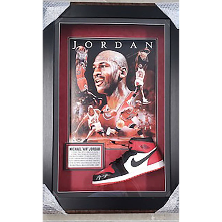 Michael Jordan shoe shadowbox with proof