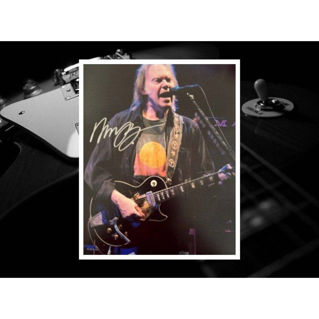 Neil Young 8 x 10 signed photo with proof