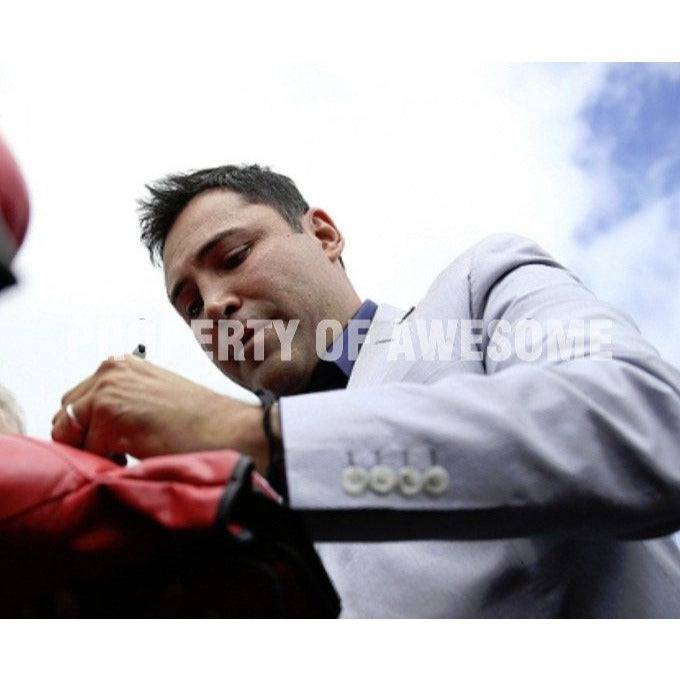 Oscar de la Hoya boxing Legend 5 x 7 photo signed with proof