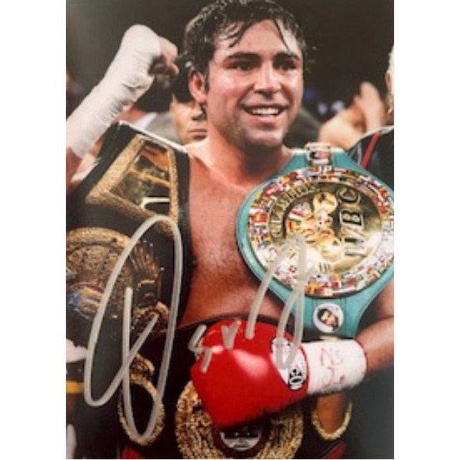 Oscar de la Hoya boxing Legend 5 x 7 photo signed with proof