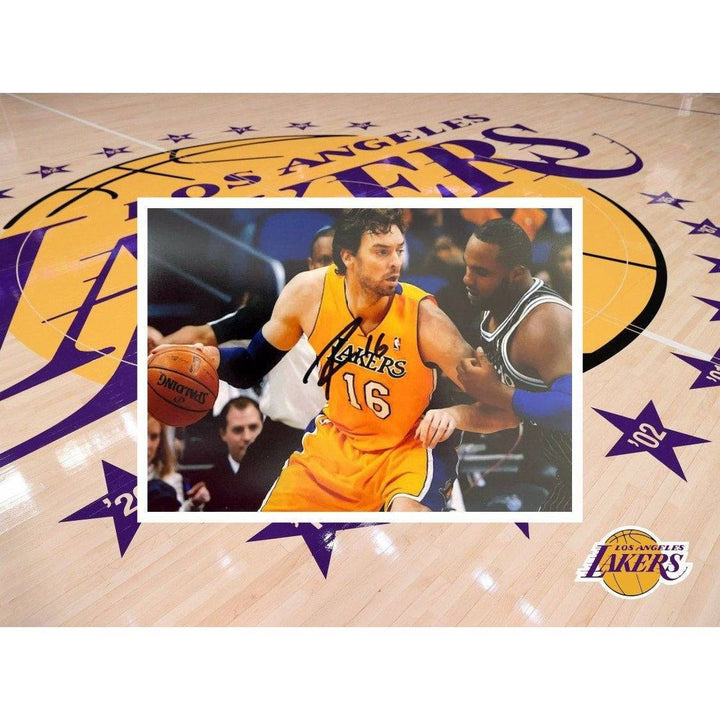 Pau Gasol Los Angeles Lakers 5 by 7 photo signed with proof