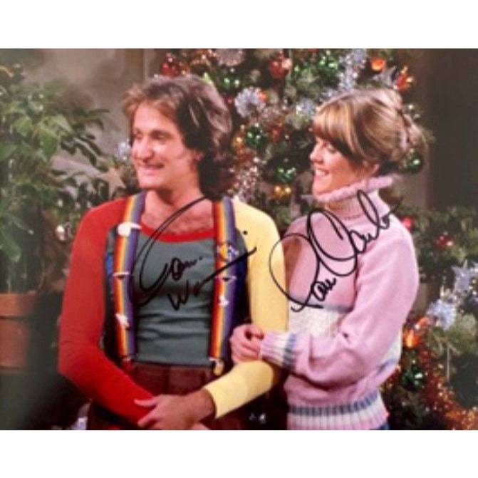 Robin Williams Mork & Mindy 8 by 10 signed photo with proof