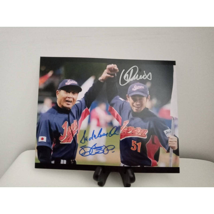 Sadaharu oh and Ichiro Suzuki 8 by 10 signed with proof