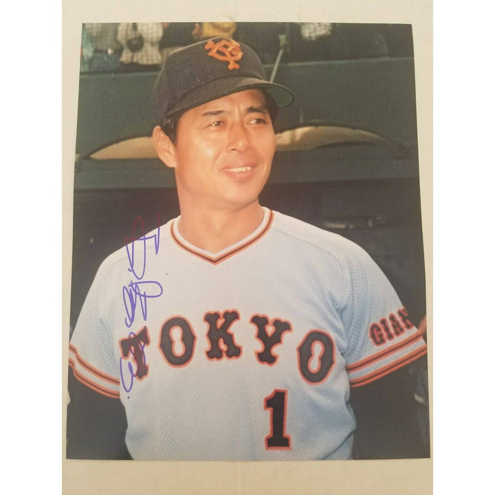 Sadaharu Oh Japanese home run King 8 x 10 signed photo