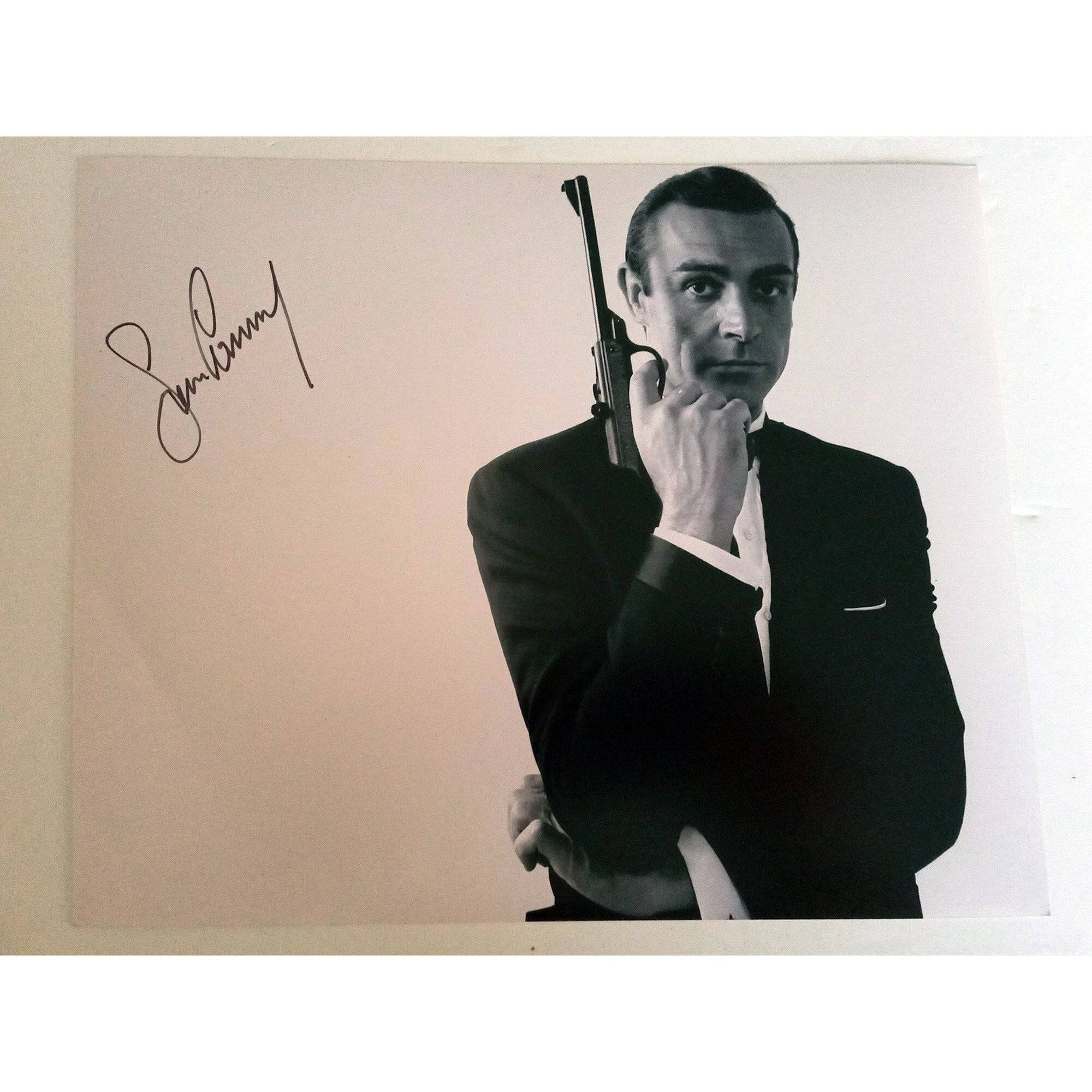 Sean Connery, James Bond 8 by 10 signed photo with proof