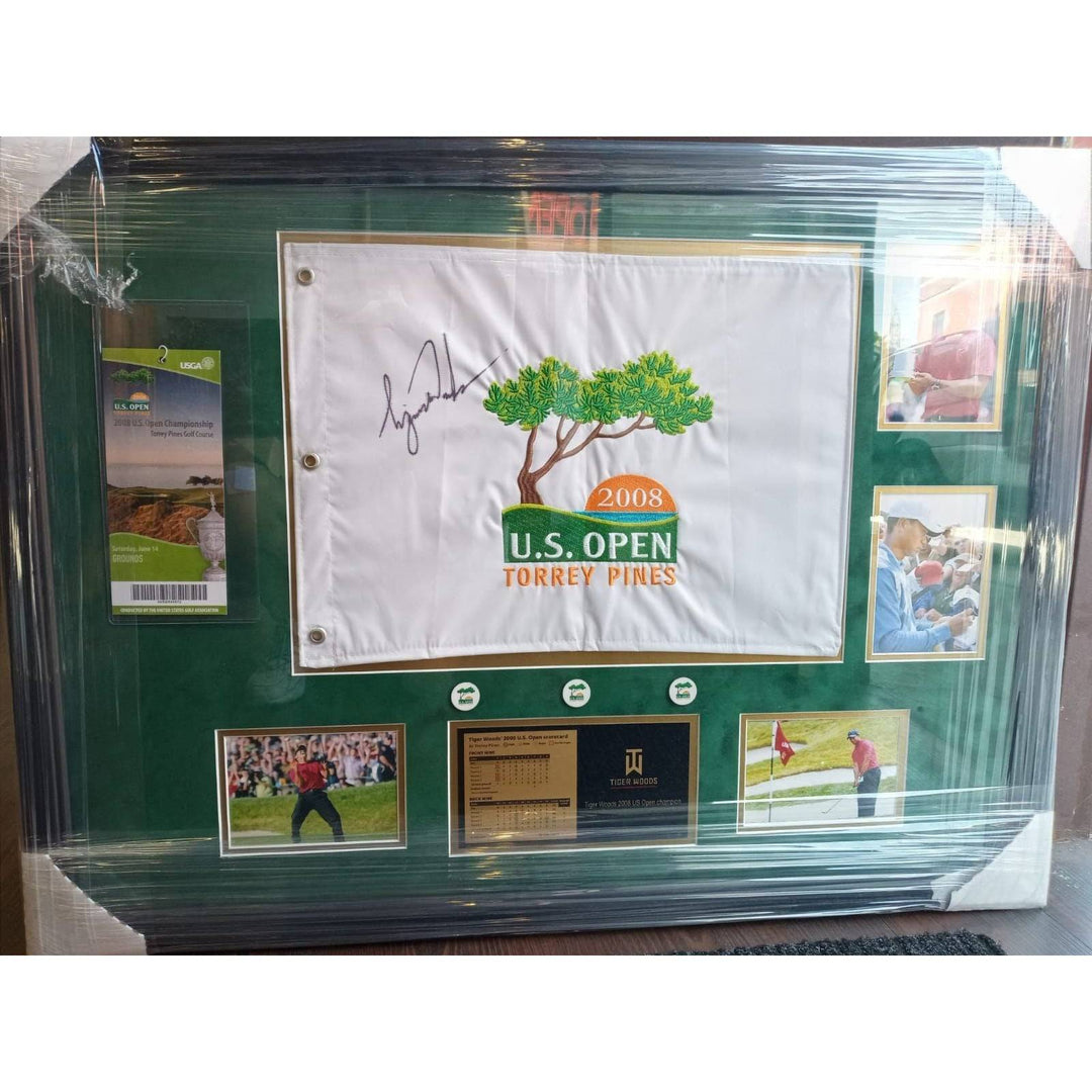 Tiger Woods 2008 US Open signed flag with proof